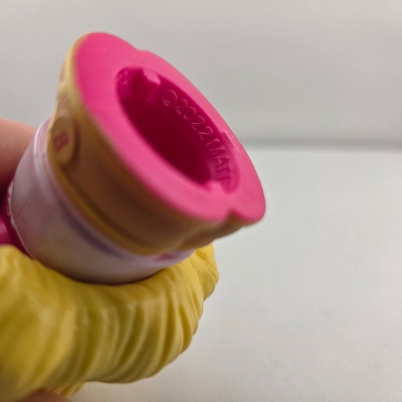 Fisher Price Little People Barbie Blonde Pink Shirt Checkered Skirt Figure 2022 - Picture 5 of 5